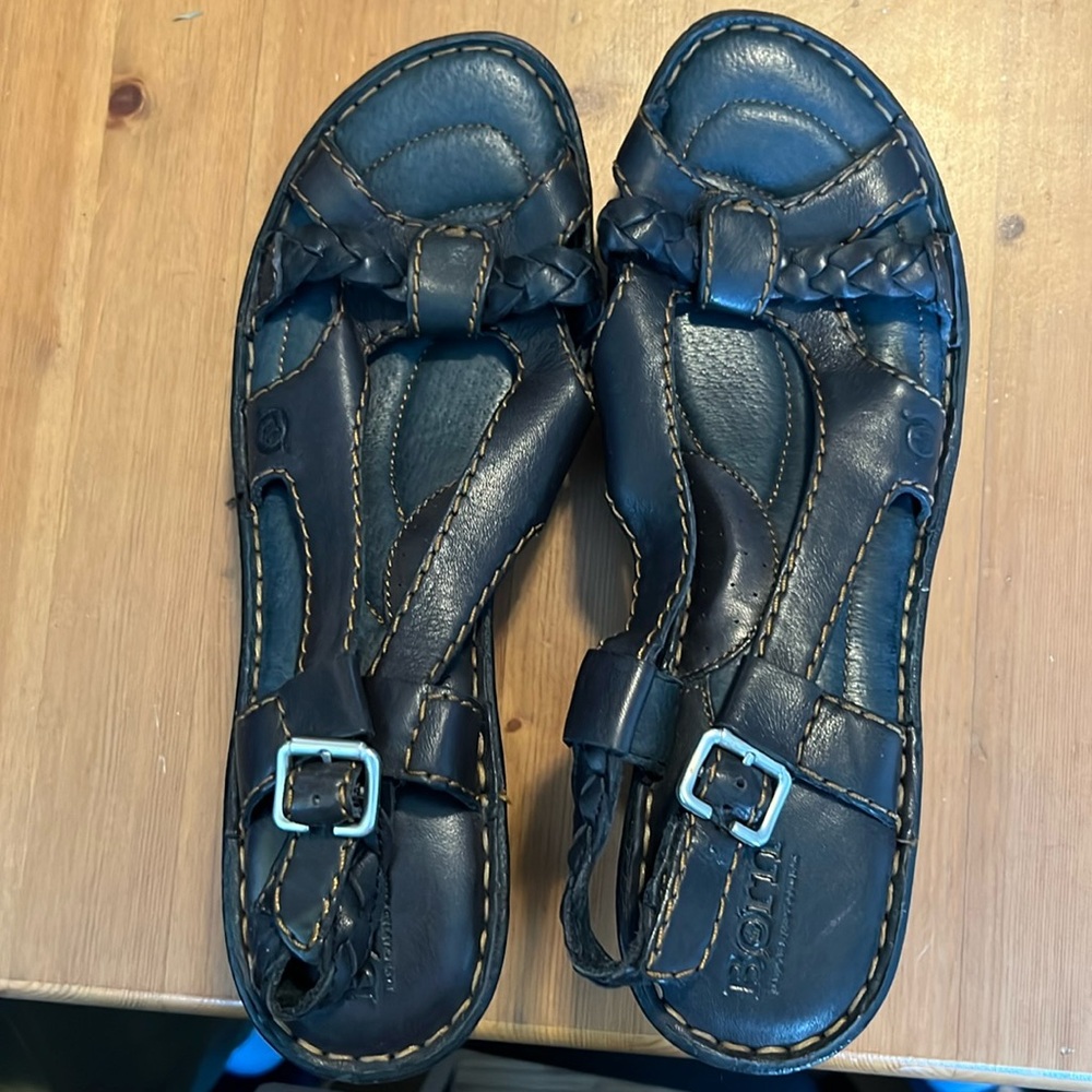 Born heeled sandal size 10